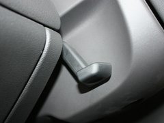 2012款 1.6T 自动 豪华版