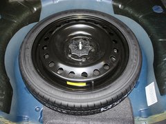 2012款 1.6T 自动 豪华版