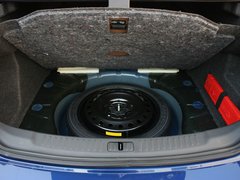 2012款 1.6T 自动 豪华版