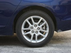 2012款 1.6T 自动 豪华版
