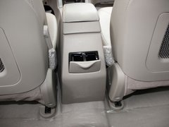 2012款 2.4 自动 行政版 5座