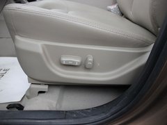 2012款 2.4 自动 行政版 5座