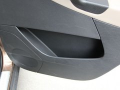 2012款 2.4 自动 行政版 5座