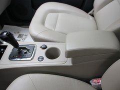 2012款 2.4 自动 行政版 5座