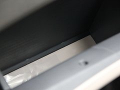 2012款 2.4 自动 行政版 5座