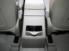 2012款 2.4 自动 行政版 5座