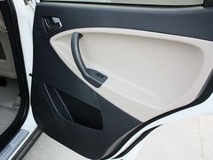 2012款 2.4 自动 行政版 5座