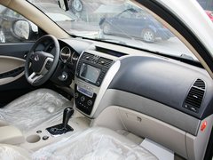 2012款 2.4 自动 行政版 5座