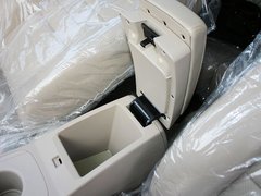 2012款 2.4 自动 行政版 5座