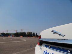 2013款 2.0T 自动 奢华版