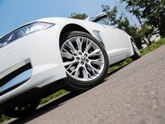 2013款 2.0T 自动 奢华版