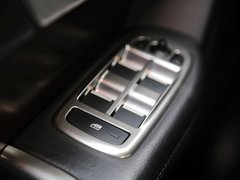 2013款 2.0T 自动 奢华版