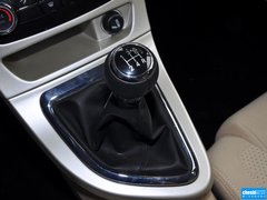 2012款 1.5L 手动 豪华型