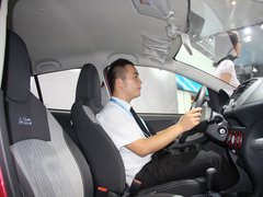 2013款 1.0L 自动 炫酷型