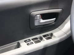 2013款 1.0L 自动 炫酷型