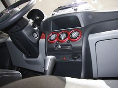 2013款 1.0L 自动 炫酷型