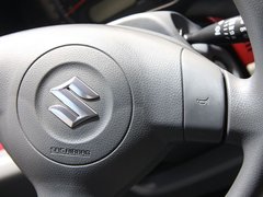 2013款 1.0L 自动 炫酷型