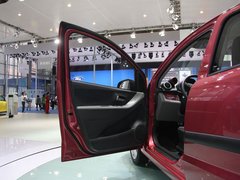 2013款 1.0L 自动 炫酷型