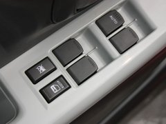 2013款 1.0L 自动 炫酷型