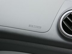 2013款 1.0L 自动 炫酷型