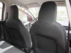 2013款 1.0L 自动 炫酷型