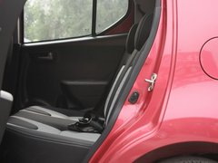 2013款 1.0L 自动 炫酷型