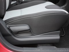 2013款 1.0L 自动 炫酷型