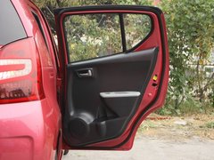 2013款 1.0L 自动 炫酷型