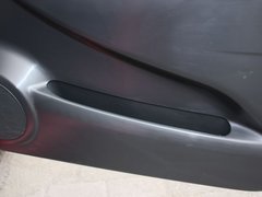 2013款 1.0L 自动 炫酷型