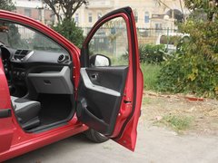 2013款 1.0L 自动 炫酷型