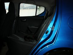 2013款 1.0L 自动 豪华影音型