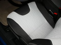 2013款 1.0L 自动 豪华影音型