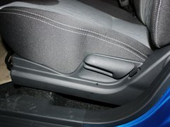 2013款 1.0L 自动 豪华影音型