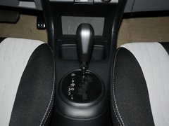 2013款 1.0L 自动 豪华影音型