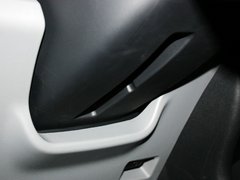 2013款 1.0L 自动 豪华影音型
