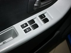 2013款 1.0L 自动 豪华影音型