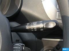 2013款 1.0L 自动 豪华型