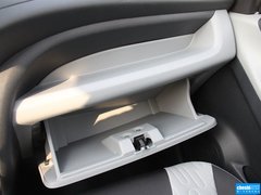 2013款 1.0L 自动 豪华型