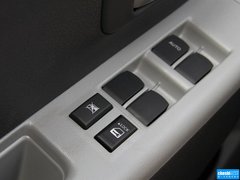 2013款 1.0L 自动 豪华型