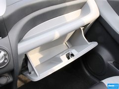 2013款 1.0L 自动 豪华型