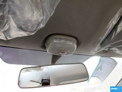 2013款 1.0L 自动 豪华型
