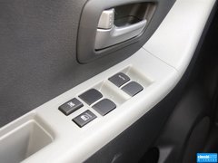 2013款 1.0L 自动 豪华型