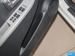2013款 1.0L 自动 豪华型