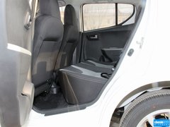 2013款 1.0L 自动 豪华型