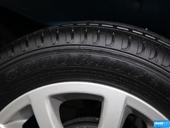 2013款 1.0L 手动 豪华型