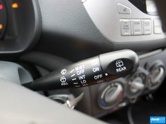 2013款 1.0L 手动 豪华型