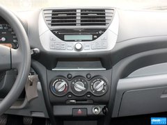 2013款 1.0L 手动 豪华型