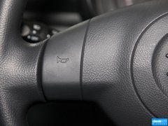 2013款 1.0L 手动 豪华型