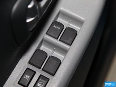 2013款 1.0L 手动 豪华型