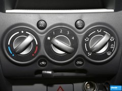 2013款 1.0L 手动 豪华型